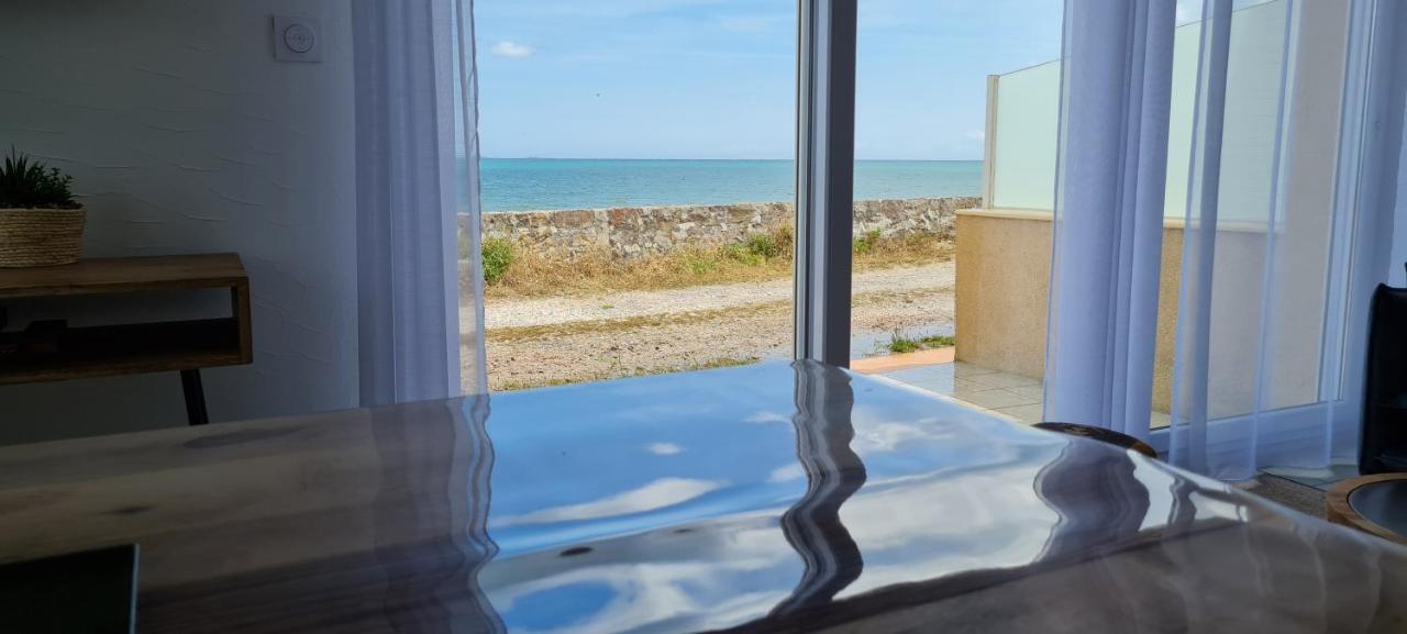 Relais Des Iles Saint Marcouf Saint-Marcouf Exterior foto