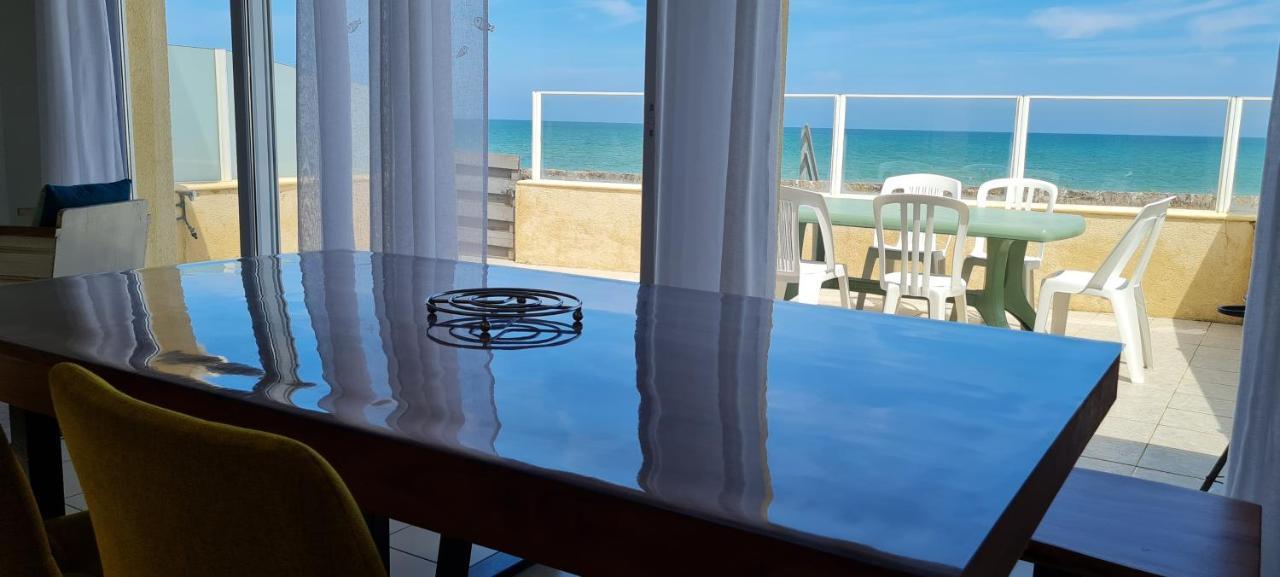 Relais Des Iles Saint Marcouf Saint-Marcouf Exterior foto